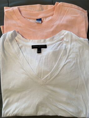 Banana Republic White V-Neck Tee with Old  Navy Peach Crewneck